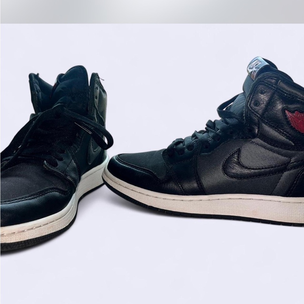 Jordan 1 Retro High Black